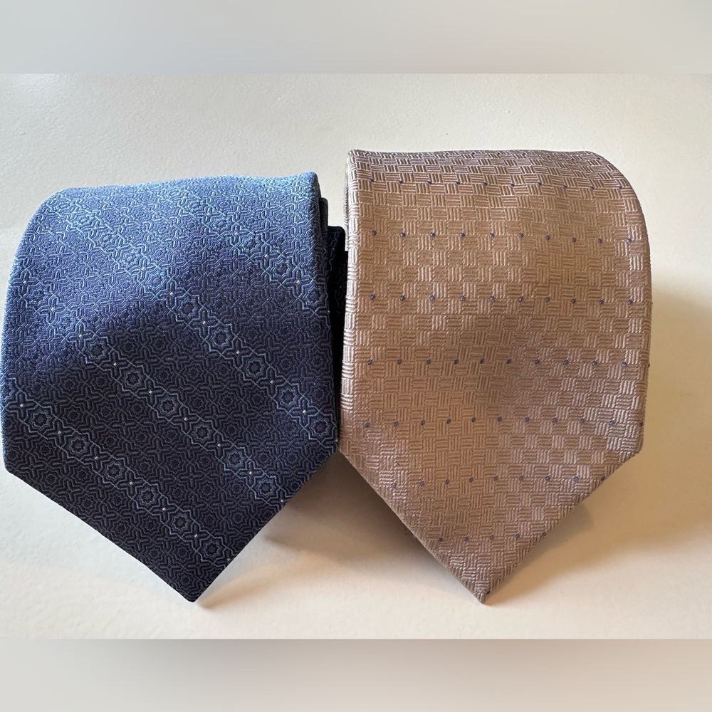 Two Clairborne 100% Silk Men’s Ties - Very good condition